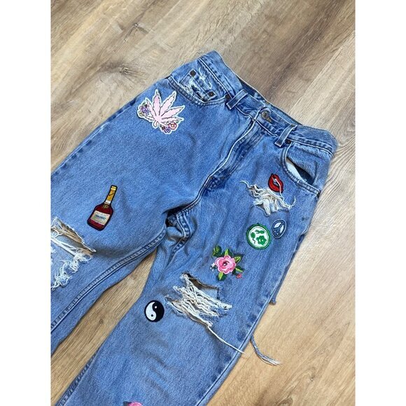 Vintage Levis Womens 550 High-Waisted Blue Jeans With Distressed Patches USA - Picture 3 of 8